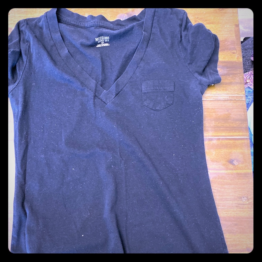 Black t shirt